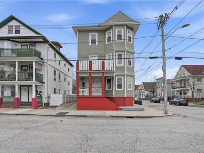 38 Mitchell St