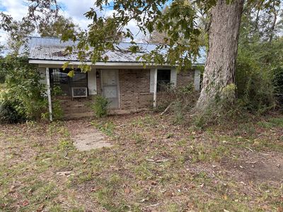 Property at 300 N Jackson St, Grove Hill, AL