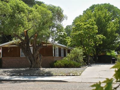 929 E Pueblo Dr
