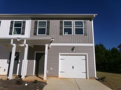404 Oakwood Dr NW
