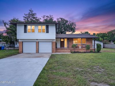 2171 HOLLY LEAF Lane