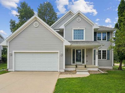 1013 Chesterfield Rd NE