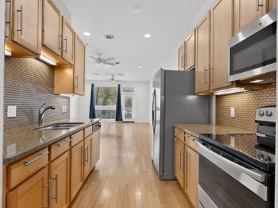 2931 E 12th St Unit 206