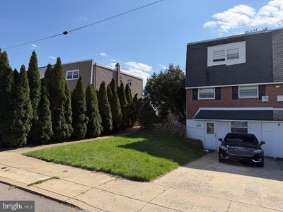 830 Lawler St