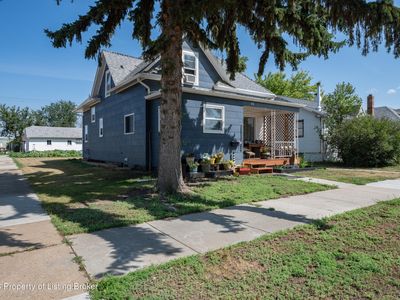 Property at 46 1st St SW, Dickinson, ND
