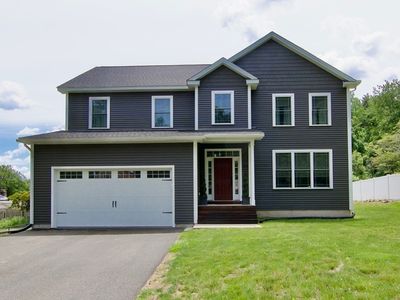 103 Oak Hollow Rd