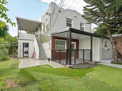 2388 NW 33rd St