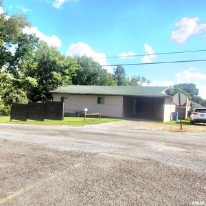 1209 Pine Ave