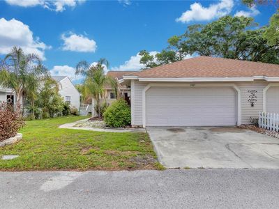 1405 Cricket Ct