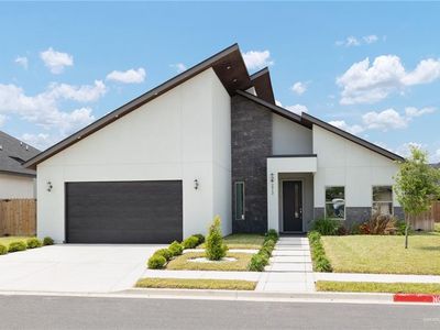 2912 Dhalia Dr