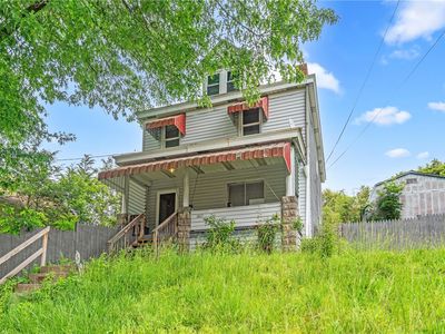 1817 Woodward Ave