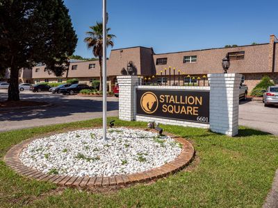 Property at 6601 Dorchester Rd APT 102, North Charleston, SC
