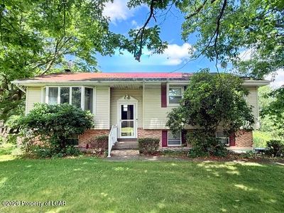 Property at 30 Mount Top Ct, Hazle Township, PA