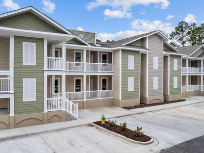 627 Bonaventure Dr. #103