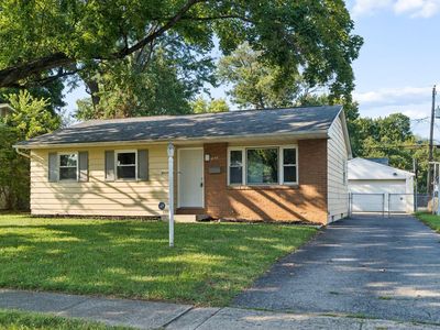 5048 Gunston Dr