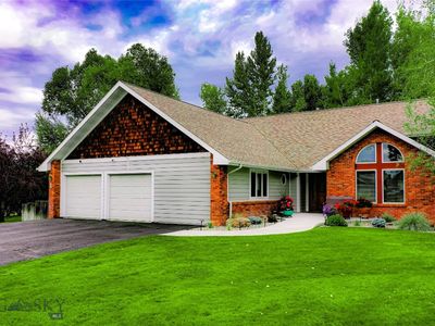 1 Riverside Dr