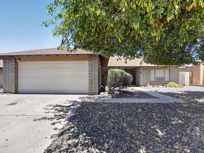 4610 W Laurie Lane