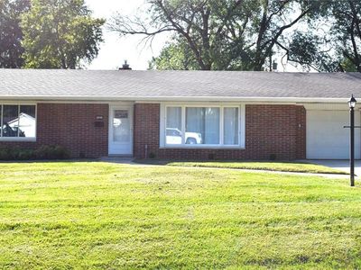 925 Moreland Dr