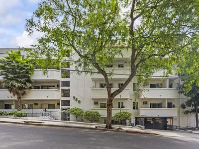 960 Larrabee St APT 222