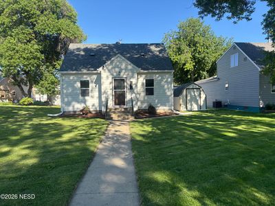 308 7th St SE