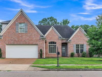 7909 Country Lake Dr