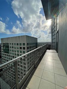 690 SW 1st Ct APT 3115