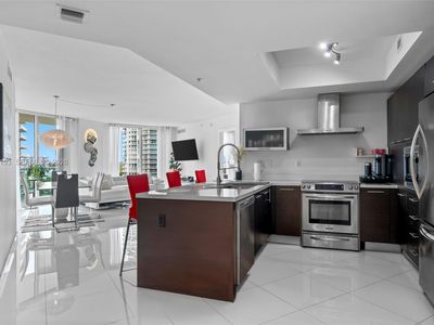 150 Sunny Isles Blvd #11004