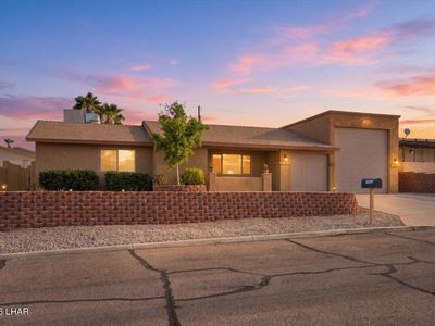2497 Beverly Glen Dr