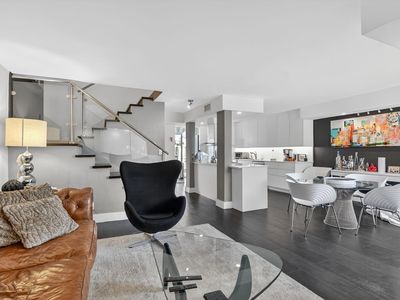 2306 Bridgewood Drive