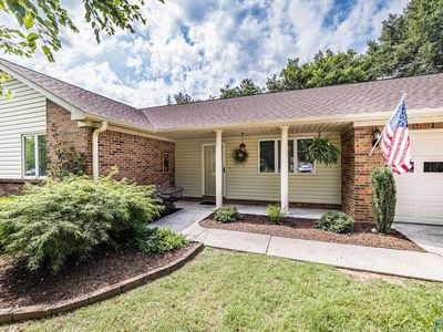 2131 Edinburgh Dr SW