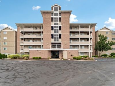 24 Marina Point Dr