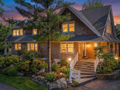 23 Whittier Rd