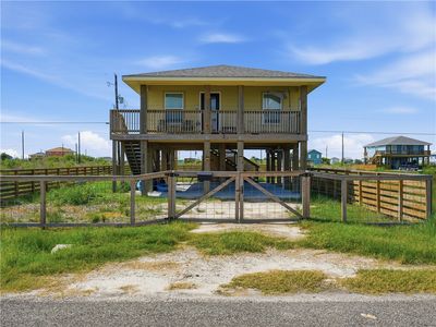 Property at 377 W Misty Oak Ln, Rockport, TX