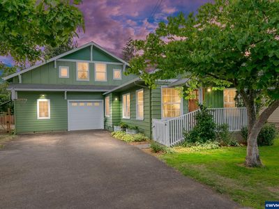 411 SW Cedarwood Ave