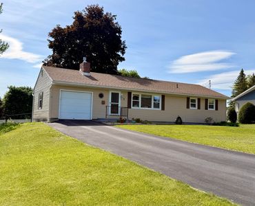 5 Laflure Ln