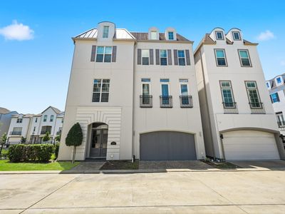 11119 Savannah Oaks Ln