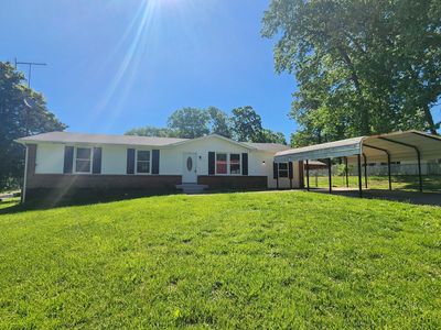 403 Louise Ln