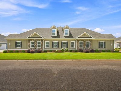 492 Nandina Ct