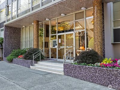 1221 Minor Avenue #803