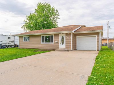 303 Nugent Pl