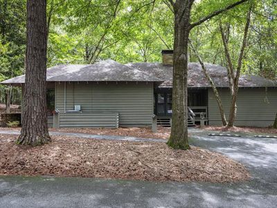 1401 Falls Creek Ln