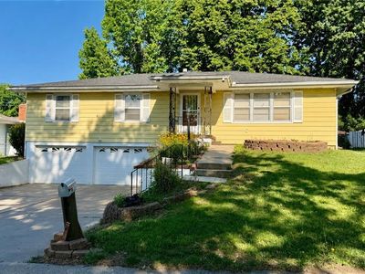 1512 Safari Dr