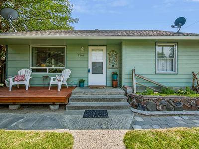 206 E 14th Ave
