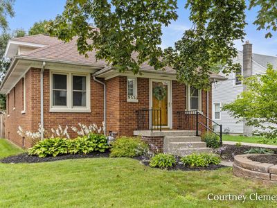 955 Northlawn St NE