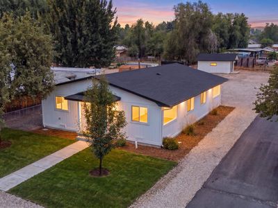 10312 W Claudia Rd