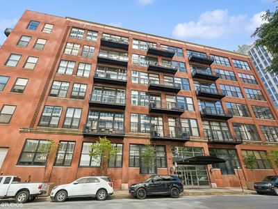 525 W Superior St APT 623
