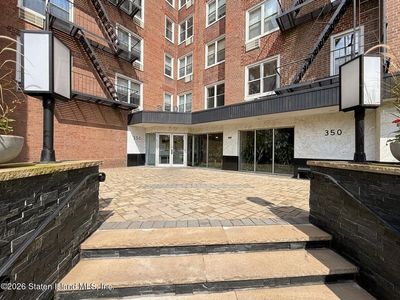 350 Richmond Ter APT 1W