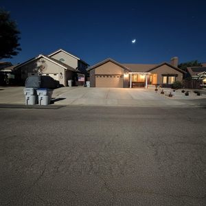 1012 Hillview Lane