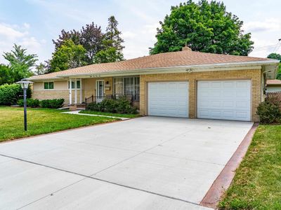 8636 Kidley Dr