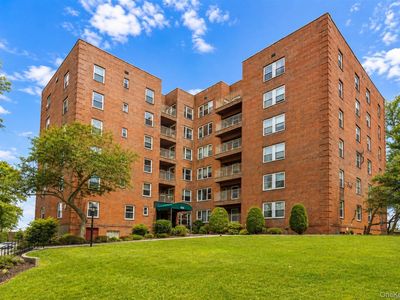 555 Broadway #1i